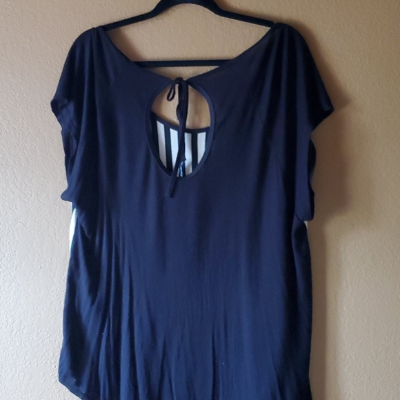 Cap sleeve top - Picture 3 of 3